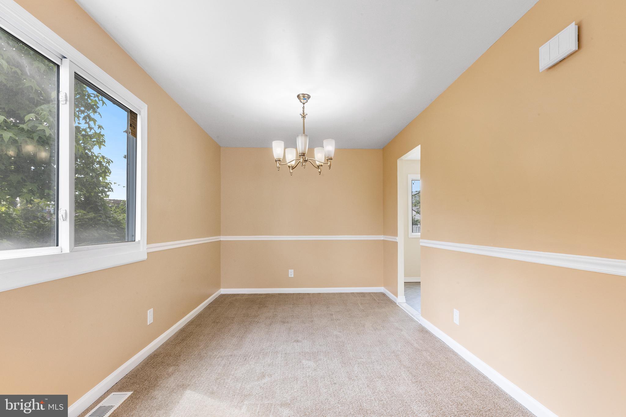 608 Warwick Road Fairless Hills, PA 19030 - Photo 14 of 37 Dining Room