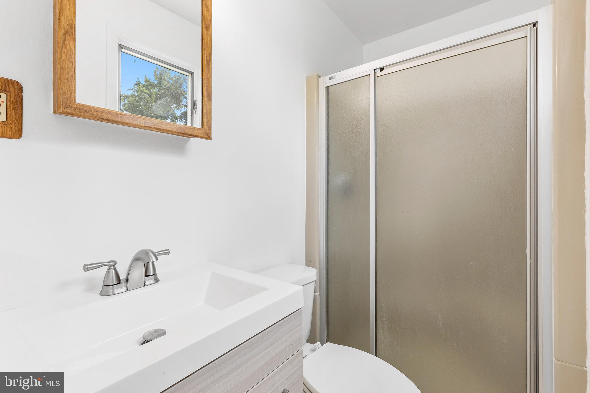 608 Warwick Road Fairless Hills, PA 19030 - Photo 25 of 37 Master Bathroom