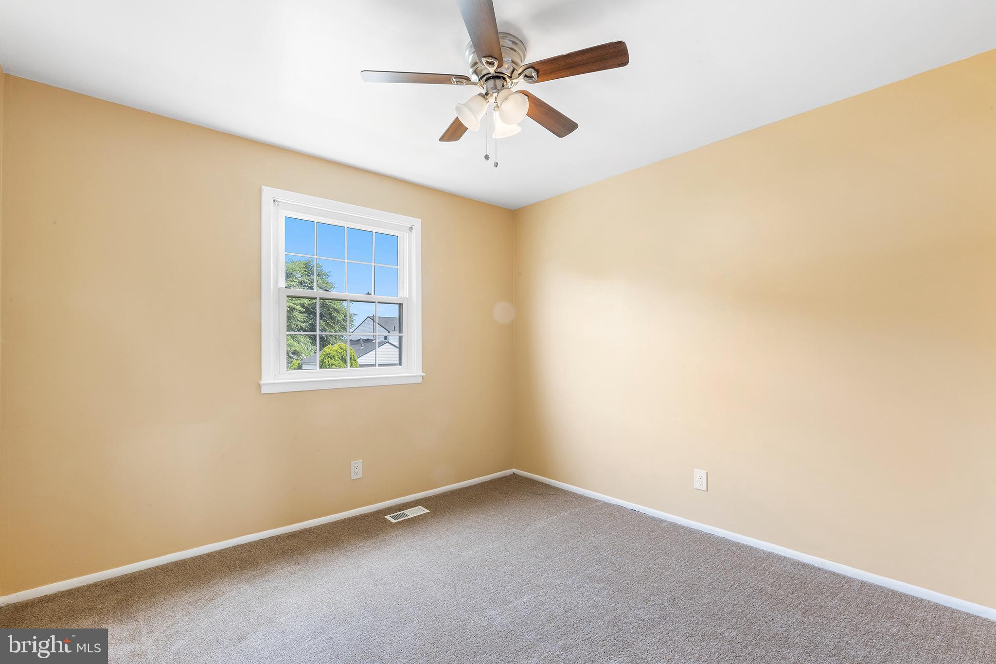 608 Warwick Road Fairless Hills, PA 19030 - Photo 28 of 37 Front Left Bedroom