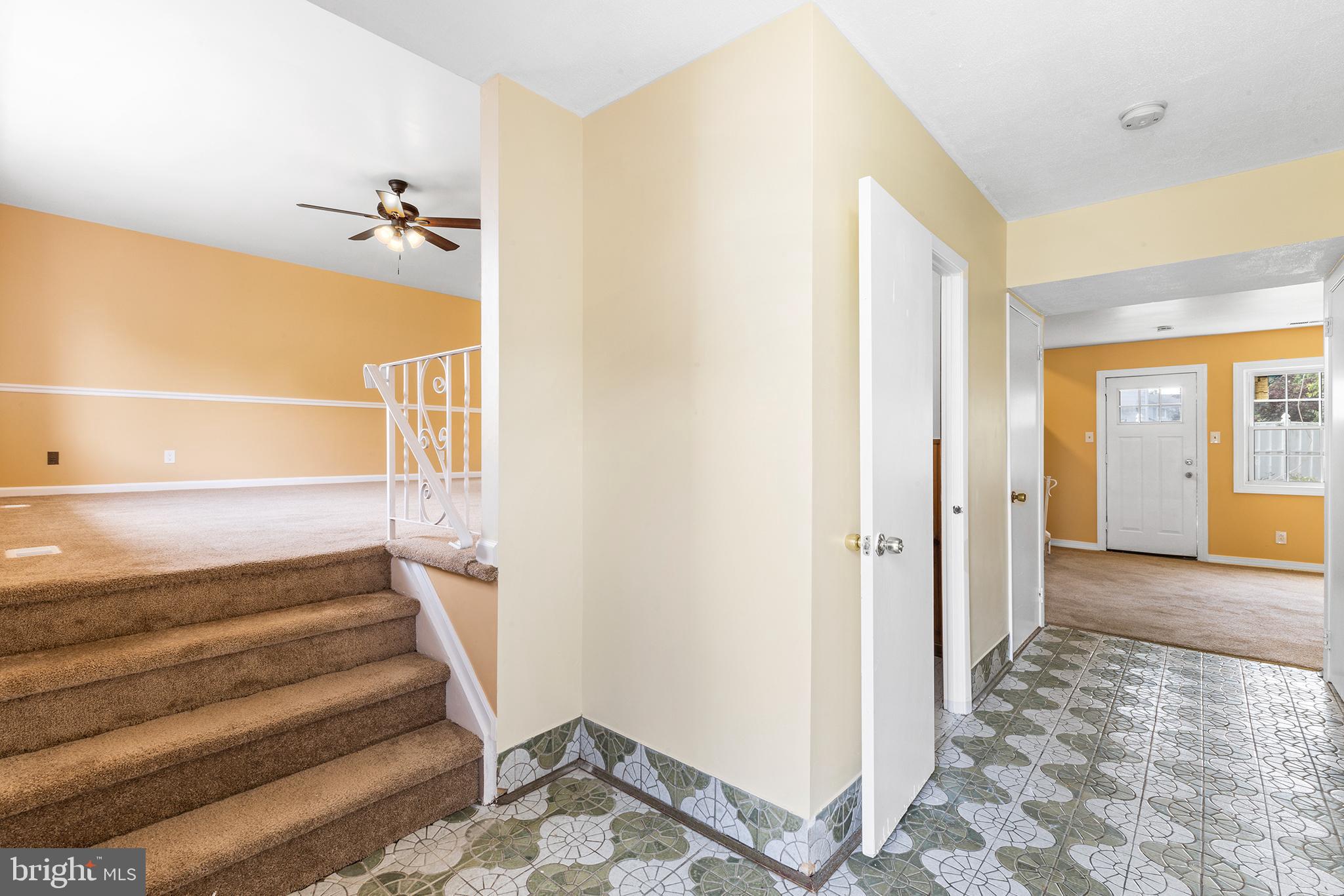 608 Warwick Road Fairless Hills, PA 19030 - Photo 3 of 37 Entrance