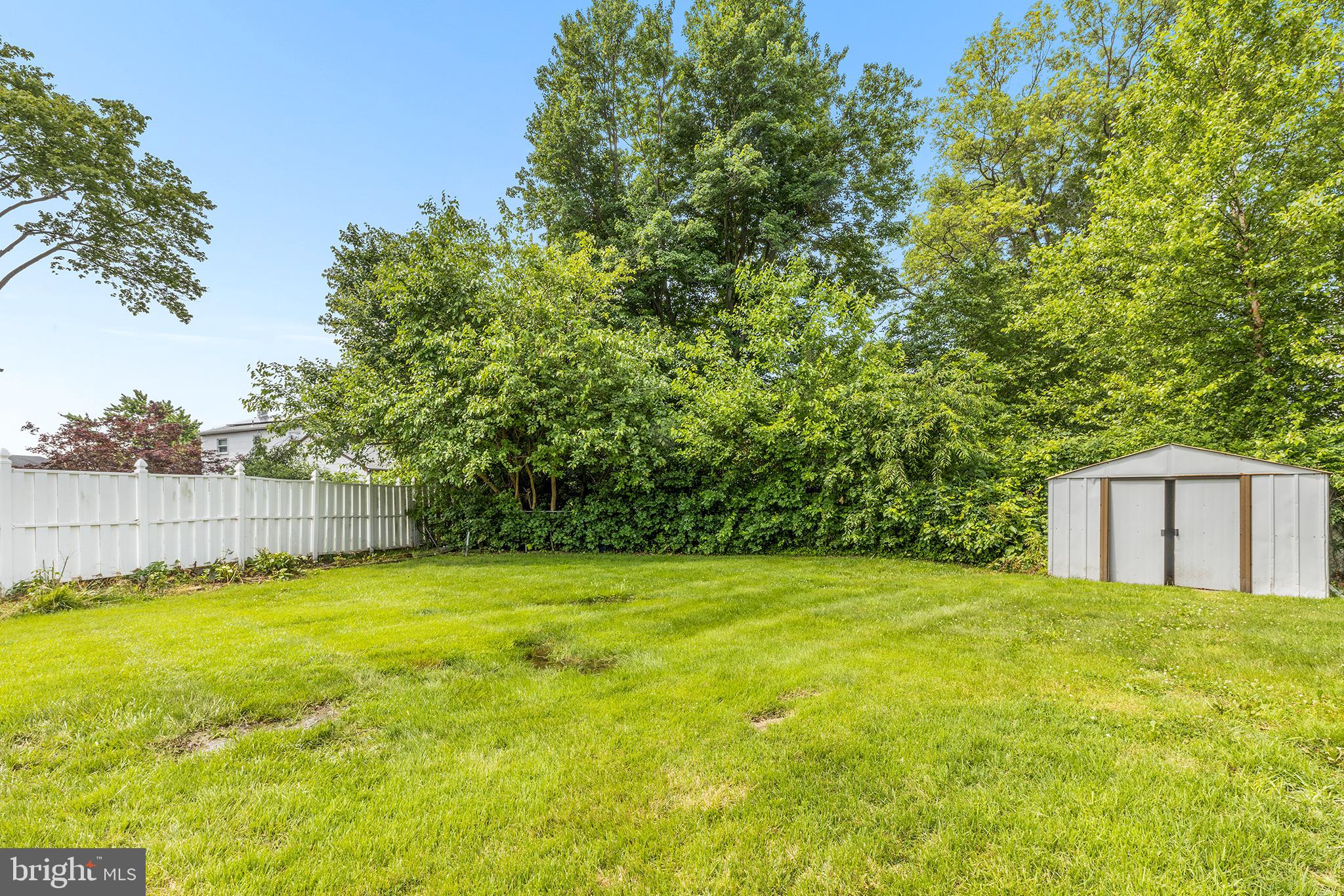 608 Warwick Road Fairless Hills, PA 19030 - Photo 35 of 37 Back Yard