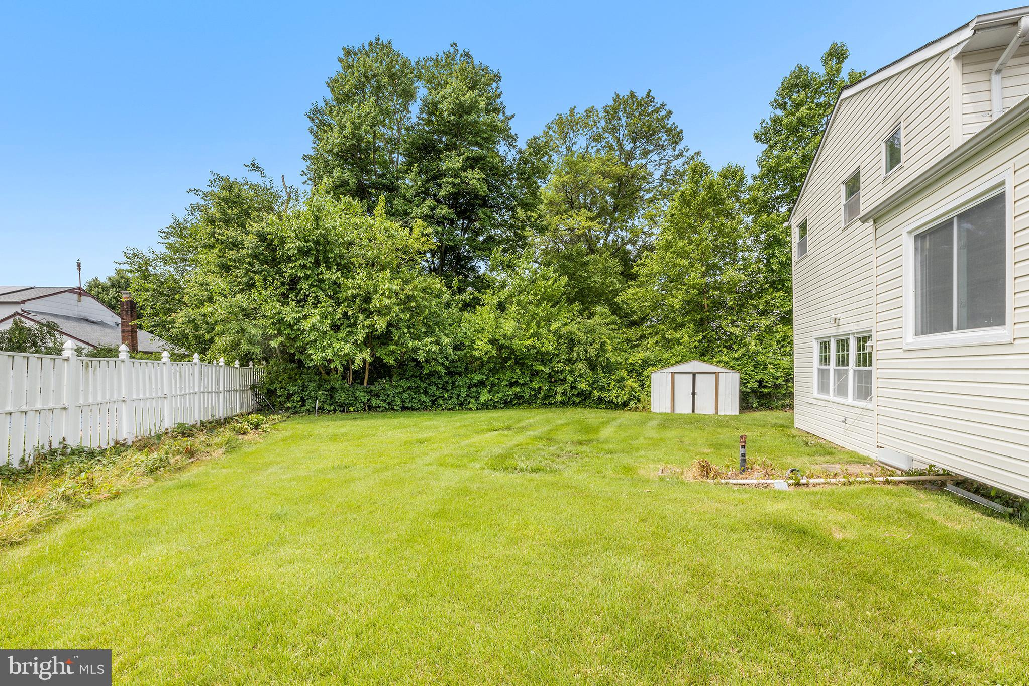 608 Warwick Road Fairless Hills, PA 19030 - Photo 36 of 37 Back Yard