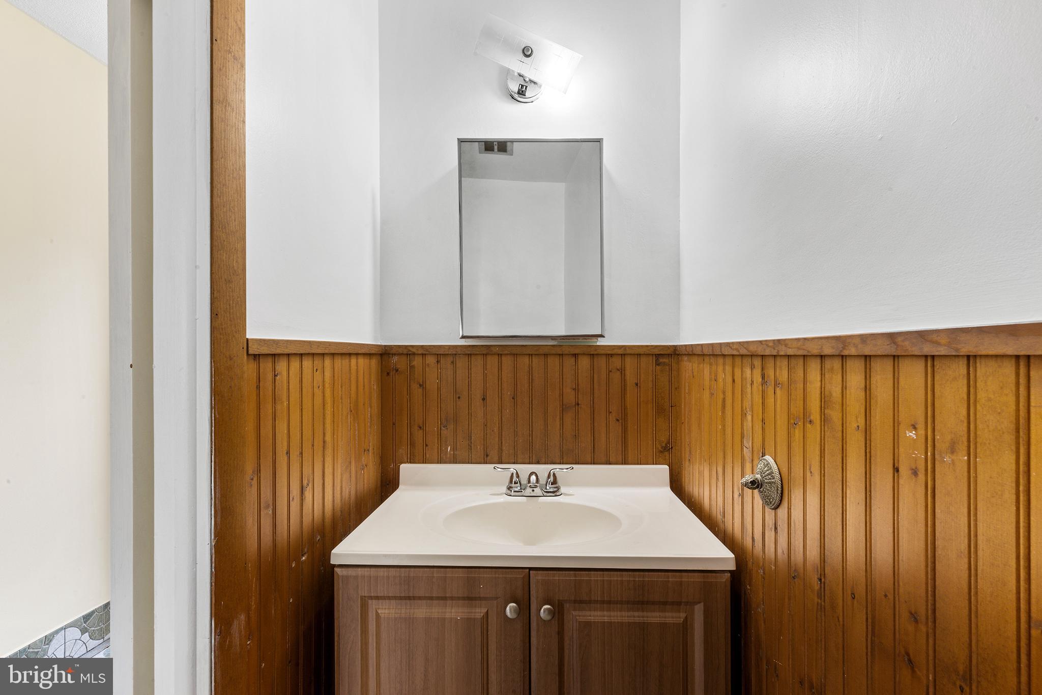 608 Warwick Road Fairless Hills, PA 19030 - Photo 6 of 37 Powder Room