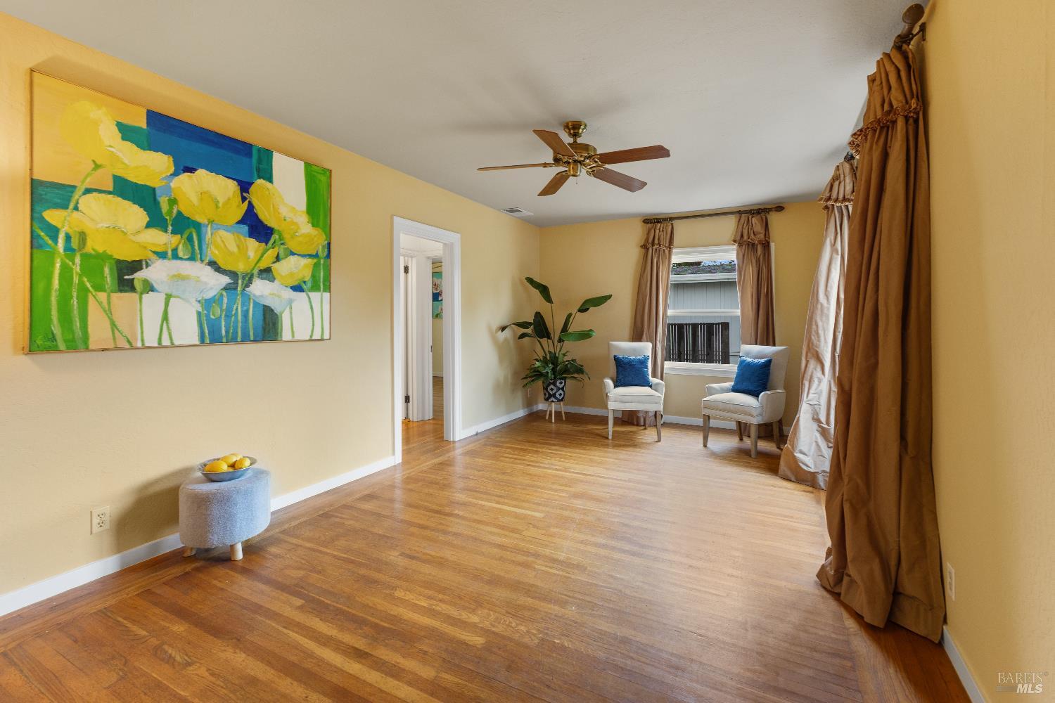 872 Carr Avenue Santa Rosa, CA 95404 - Photo 4 of 39