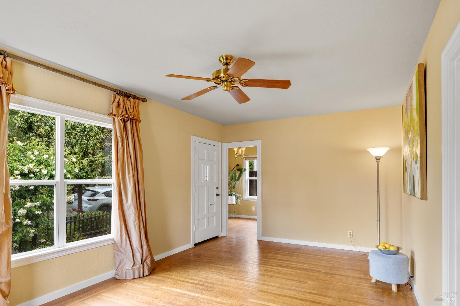 872 Carr Avenue Santa Rosa, CA 95404 - Photo 5 of 39