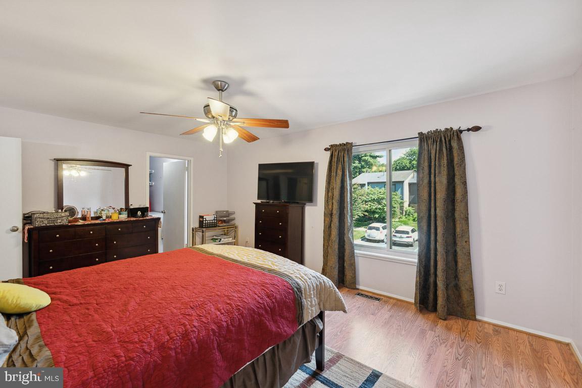 1791 Ivy Oak Square Reston, VA 20190 - Photo 24 of 36 Primary Bedroom