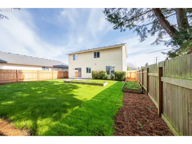 $526,000 | 17302 Northeast 2nd Loop, Vancouver, WA 98684