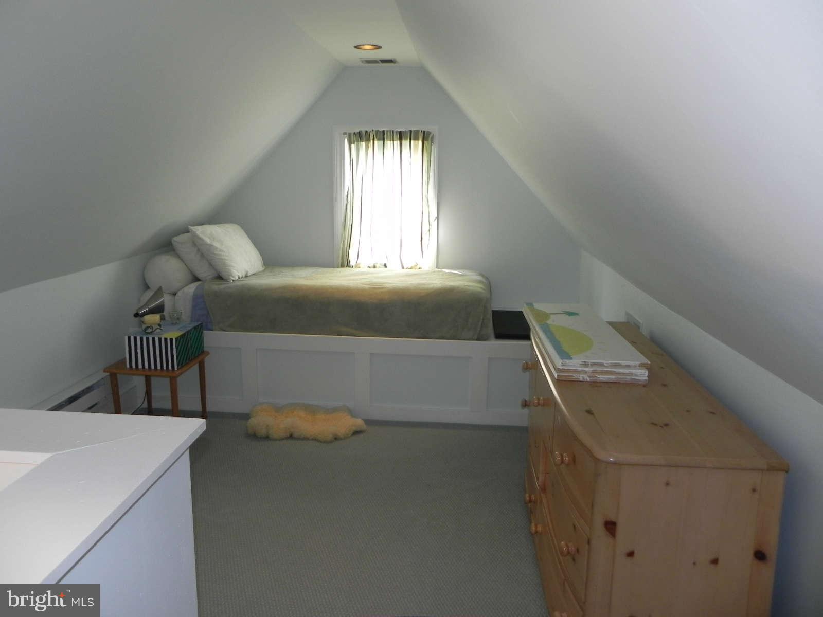 319 Broxton Road Baltimore, MD 21212 - Photo 22 of 27 Bedroom