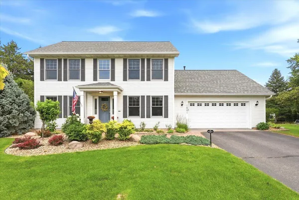 $750,000 | 1801 Gray Fox Lane, Hudson, WI 54016
