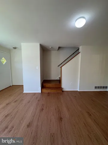 $3,200 | 41 South Early Street, Alexandria, VA 22304