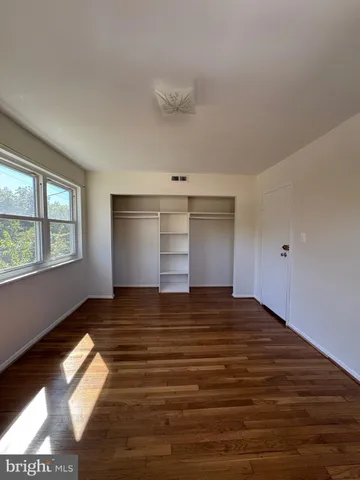 $3,200 | 41 South Early Street, Alexandria, VA 22304