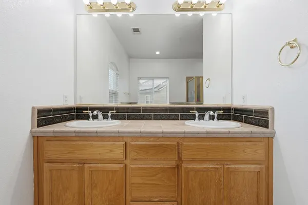 $664,999 | 5310 Homewood Way, Riverbank, CA 95367