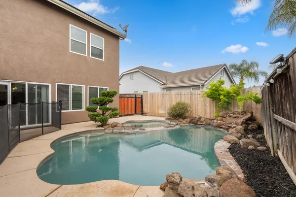 $664,999 | 5310 Homewood Way, Riverbank, CA 95367