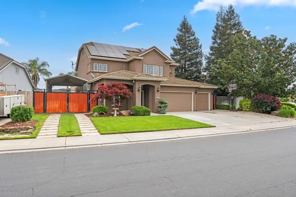 $664,999 | 5310 Homewood Way, Riverbank, CA 95367