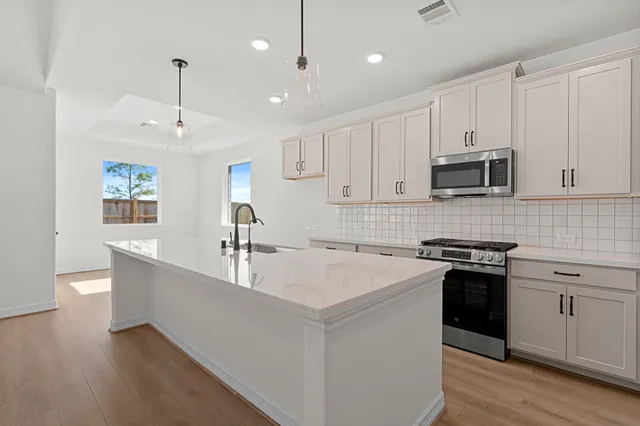 $449,990 | 32414 Poplar Grove Lane, Conroe, TX 77385