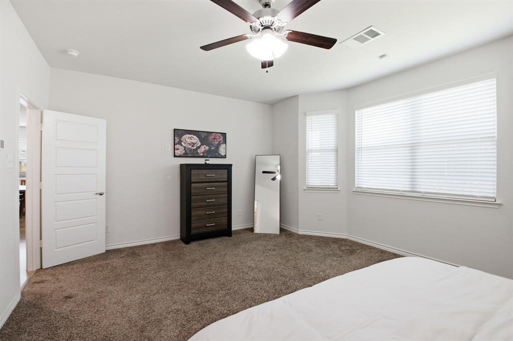 4601 Karhold Road Little Elm, TX 76227 - Photo 8 of 40