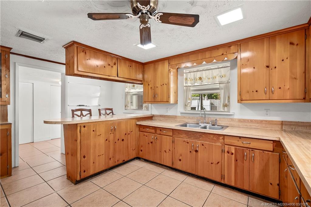 5086 Southeast Channel Drive Stuart, FL 34997 - Photo 15 of 31