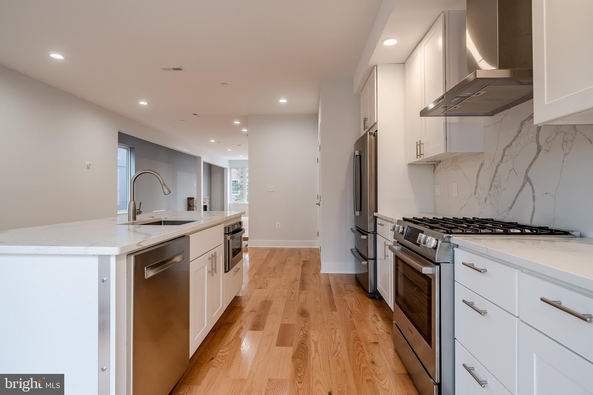 237 Tasker Street Philadelphia, PA 19147 - Photo 14 of 49