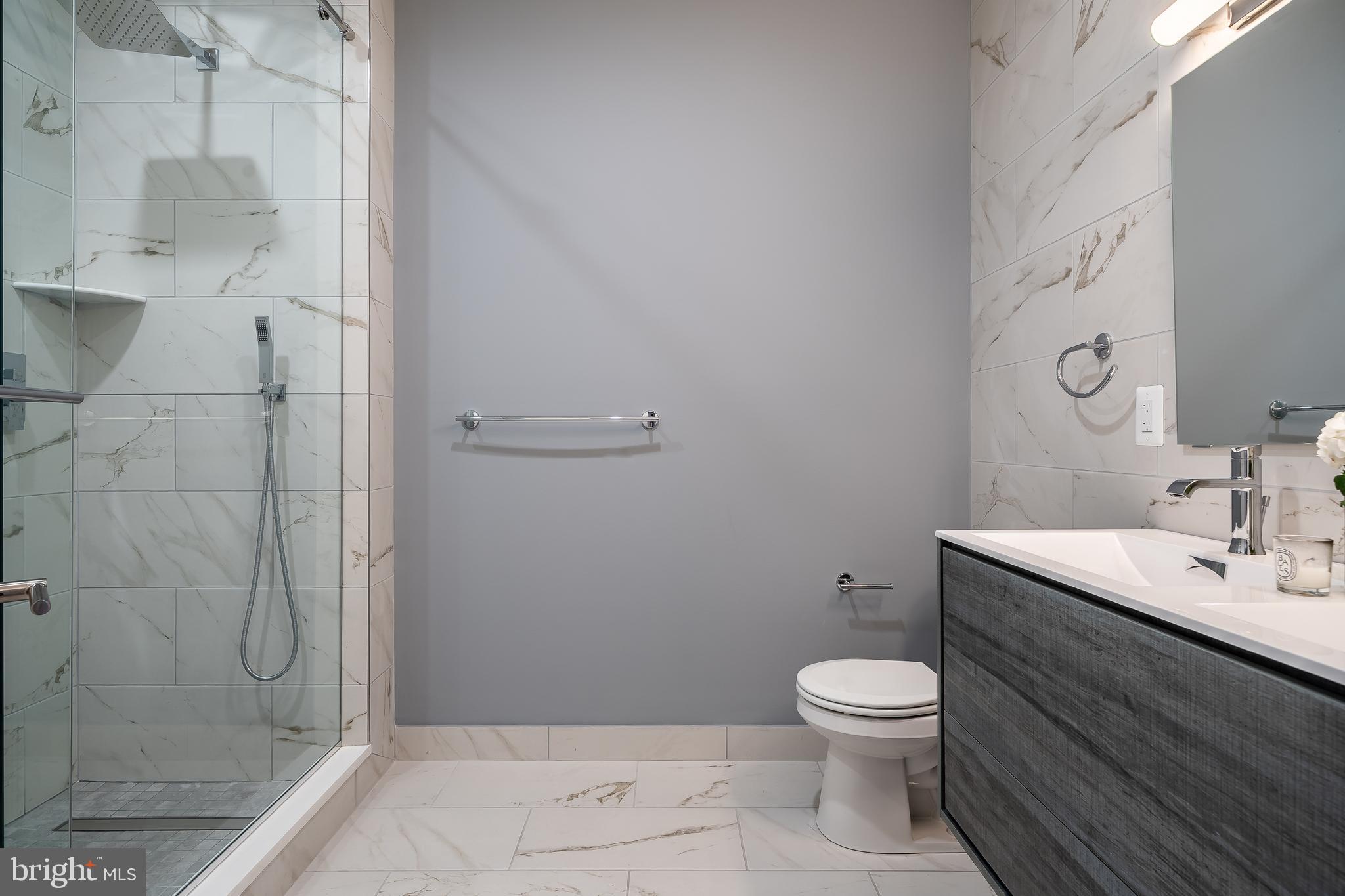 237 Tasker Street Philadelphia, PA 19147 - Photo 18 of 49