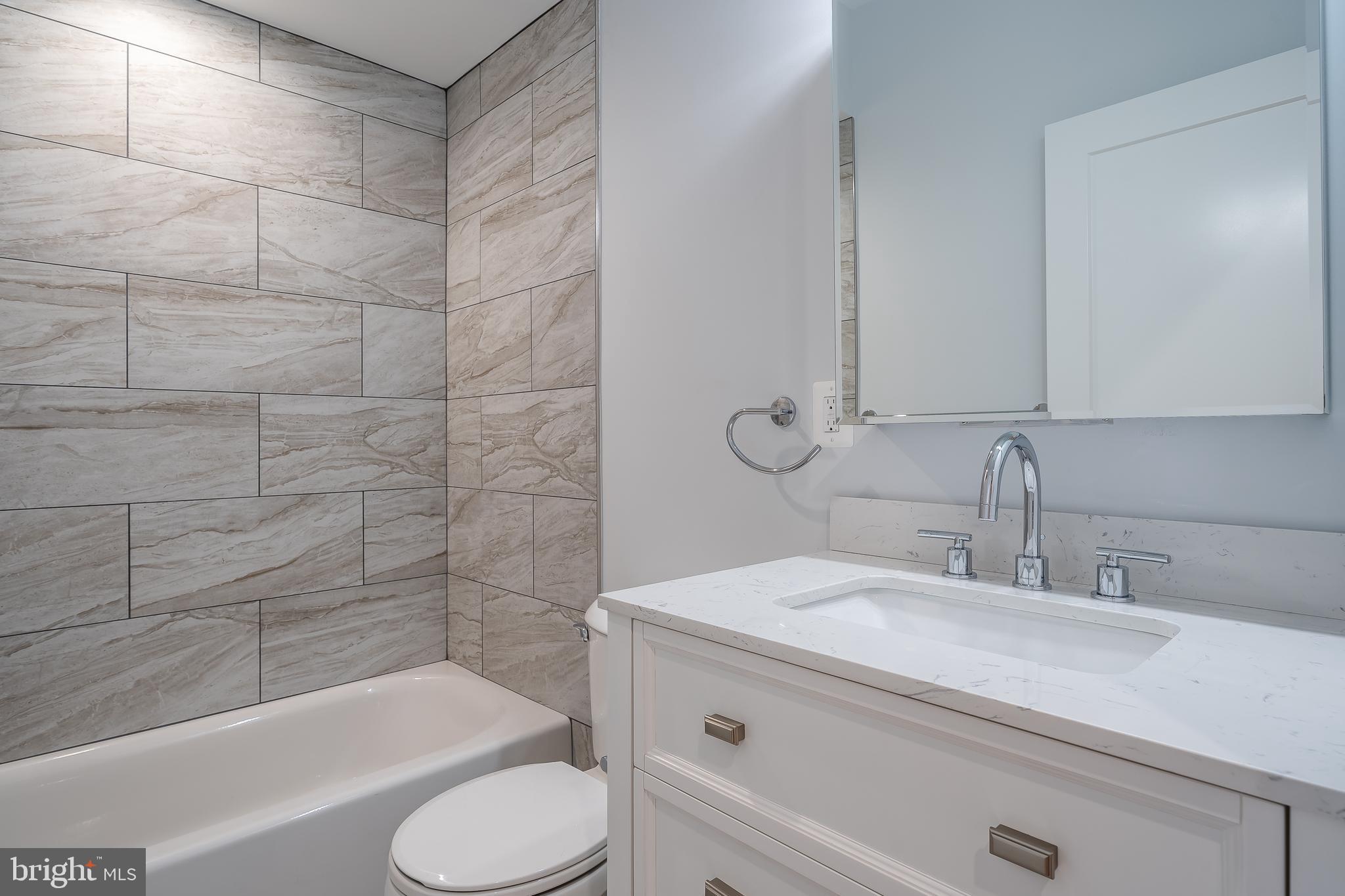 237 Tasker Street Philadelphia, PA 19147 - Photo 20 of 49