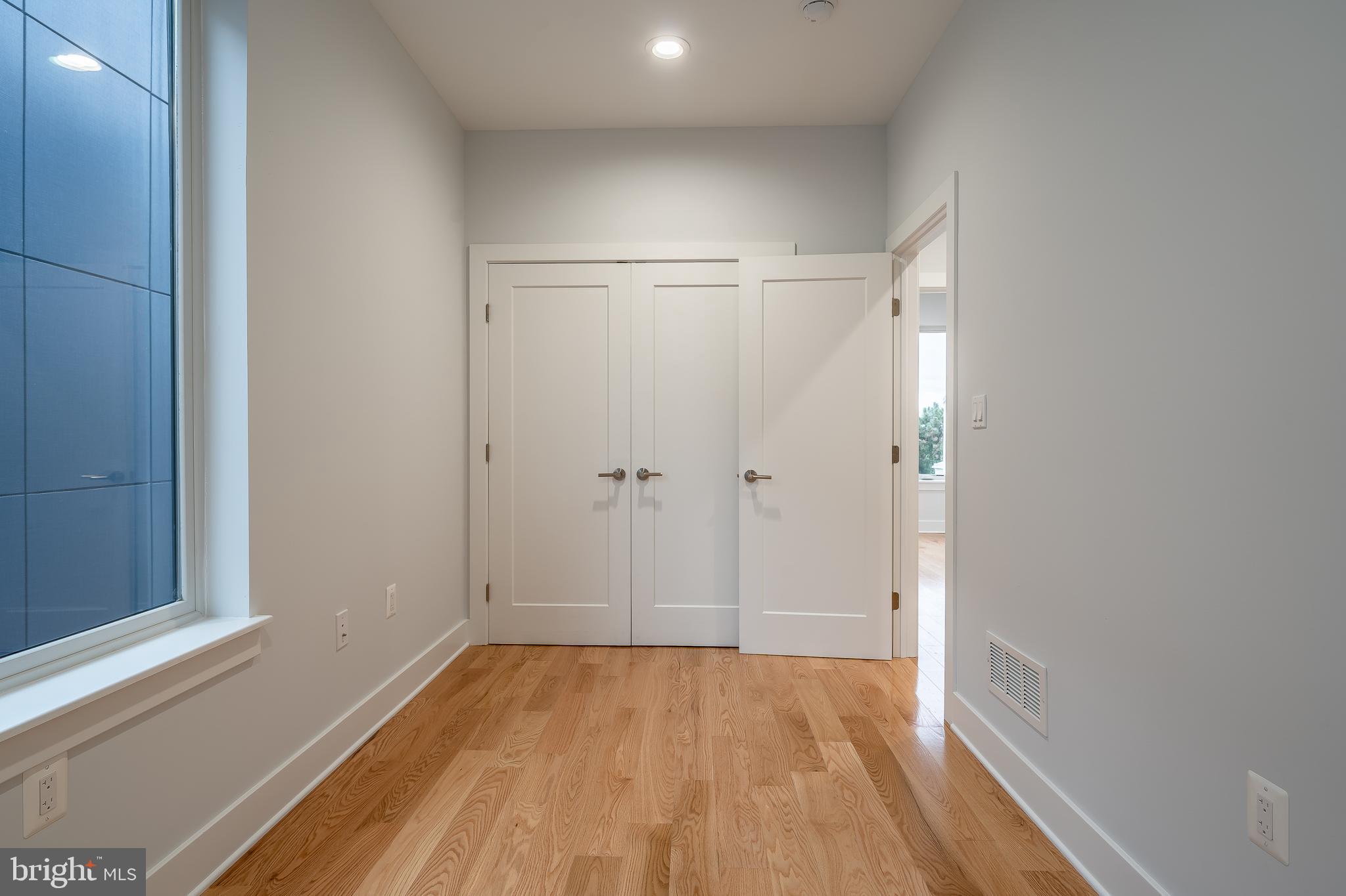 237 Tasker Street Philadelphia, PA 19147 - Photo 21 of 49