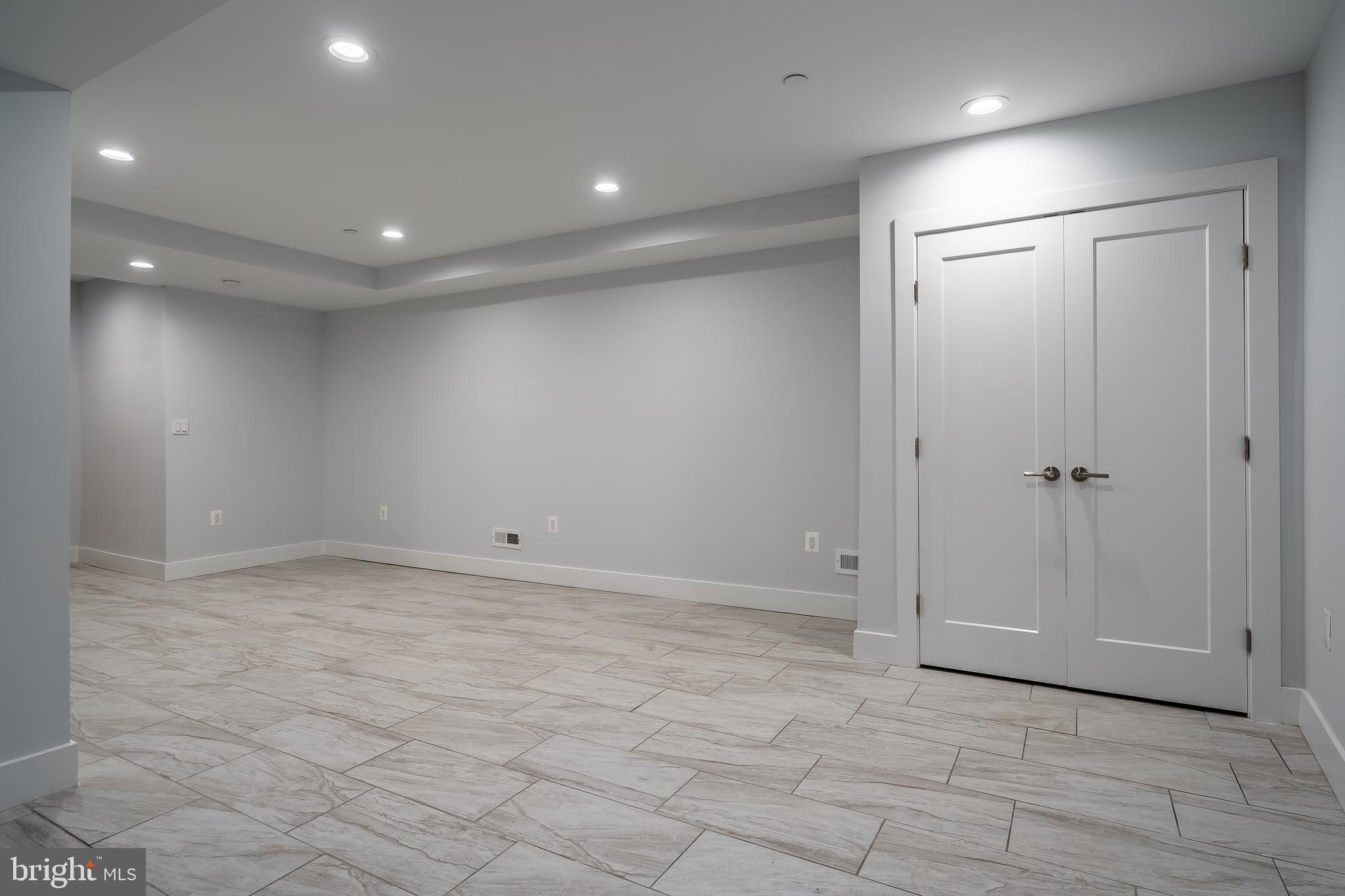 237 Tasker Street Philadelphia, PA 19147 - Photo 35 of 49