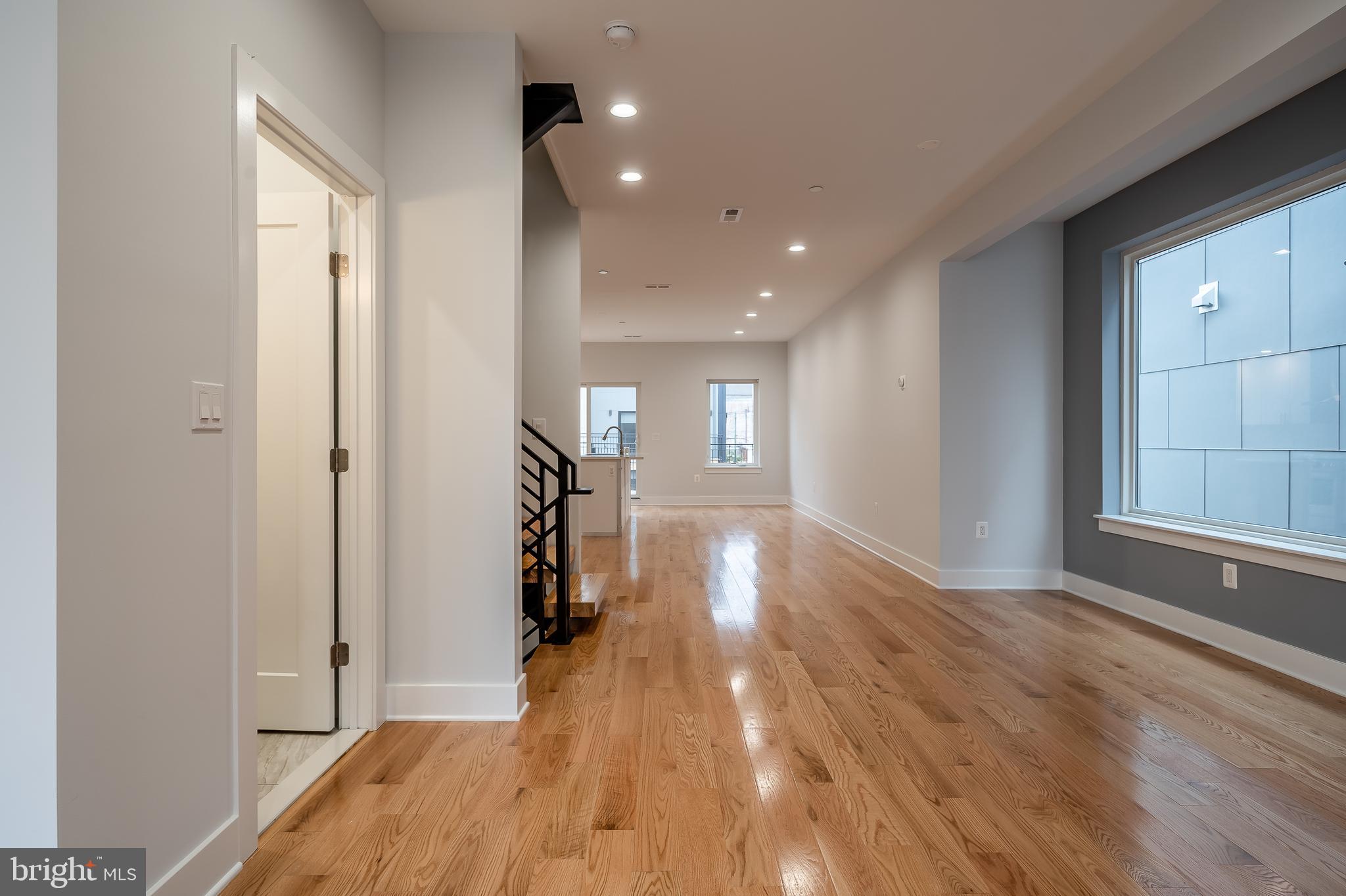 237 Tasker Street Philadelphia, PA 19147 - Photo 7 of 49