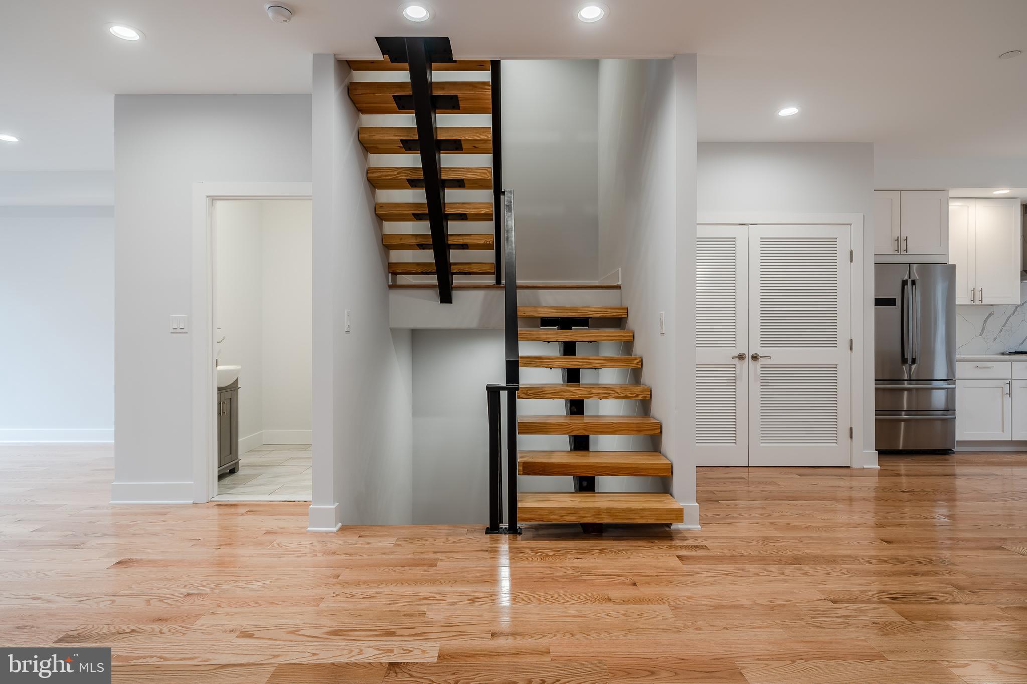 237 Tasker Street Philadelphia, PA 19147 - Photo 8 of 49