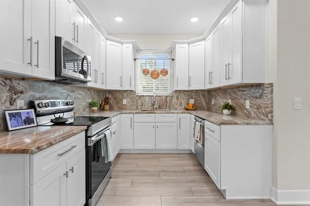 $495,000 | 657 26th Avenue South, St. Petersburg, FL 33705