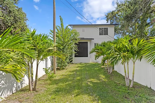 $495,000 | 657 26th Avenue South, St. Petersburg, FL 33705