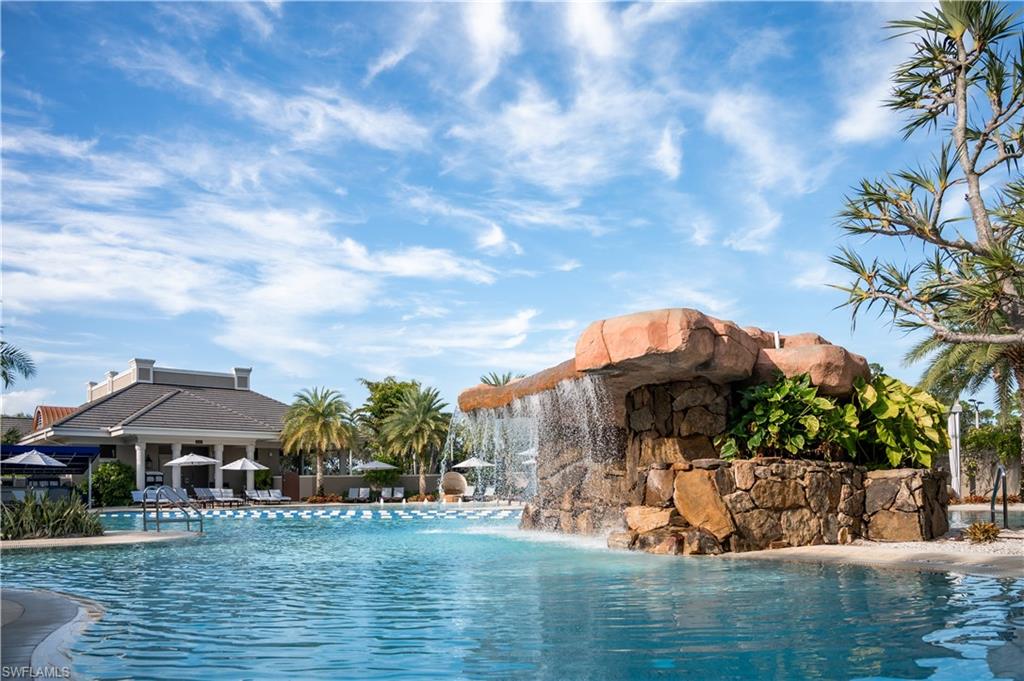 2087 Rivoli Court Naples, FL 34105 - Photo 31 of 37 a view of a fountain in front of house