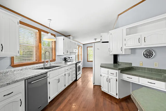 $375,000 | 3126 Beyer Road, Duluth, MN 55804