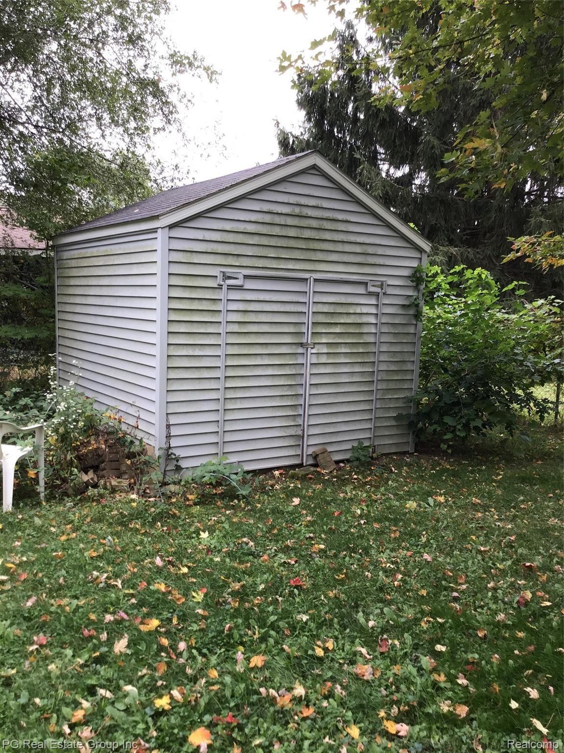 10450 North Linden Road Clio, MI 48420 - Photo 34 of 34 10450 Back Yard Shed.jpg