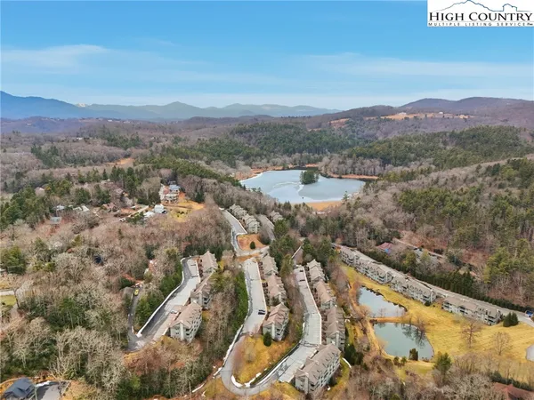$795,000 | 491 Waterside Drive, Unit 2, Blowing Rock, NC 28605