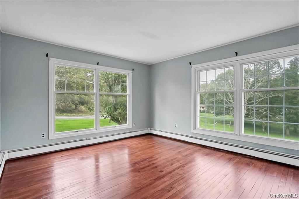 4 Ayr Road Chester, NY 10918 - Photo 5 of 35