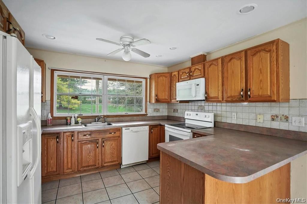4 Ayr Road Chester, NY 10918 - Photo 9 of 35