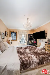 $799,000 | 12407 Moorpark Street, Unit 106, Studio City, CA 91604