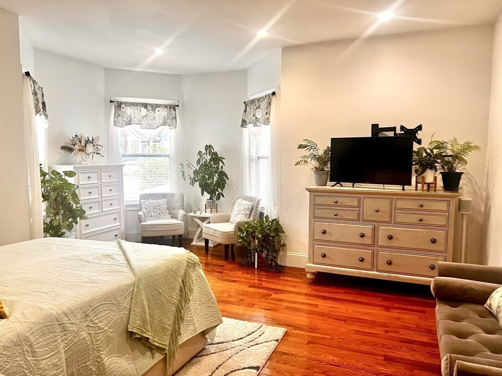 41 Gleason Street Boston, MA 02121 - Photo 6 of 40
