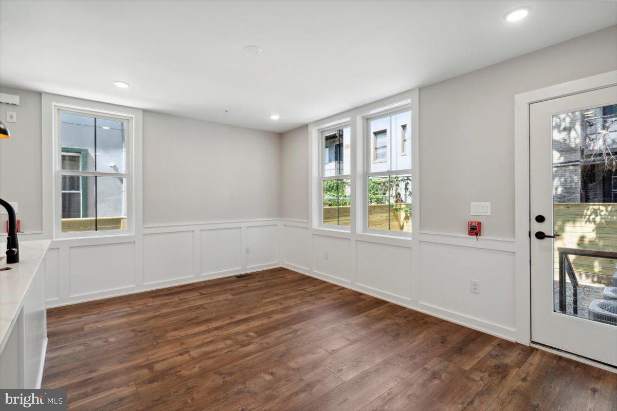 3519 Hamilton Street, Unit A Philadelphia, PA 19104 - Photo 20 of 47 a view of an empty room with a window