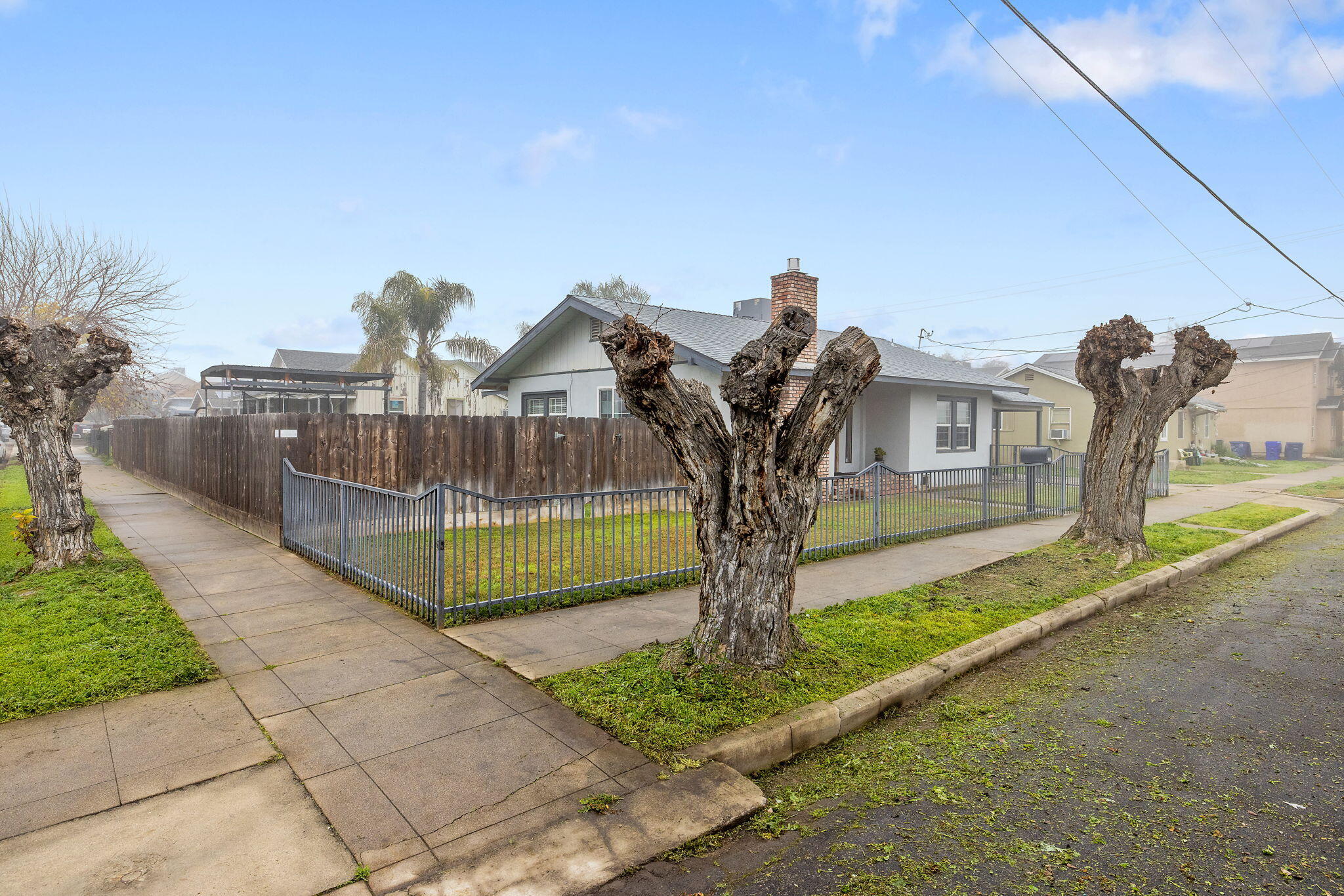 457 West Maple Street Exeter, CA 93221 - Photo 3 of 28 4-web-or-mls-713A7715