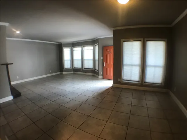 $2,900 | 2529 Rio Grande Street, Unit 49, Austin, TX 78705