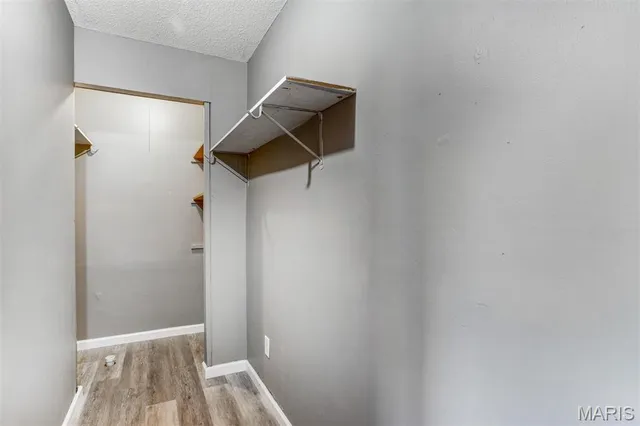 $319,900 | 6 Walnut Park Drive, Cedar Hill, MO 63016