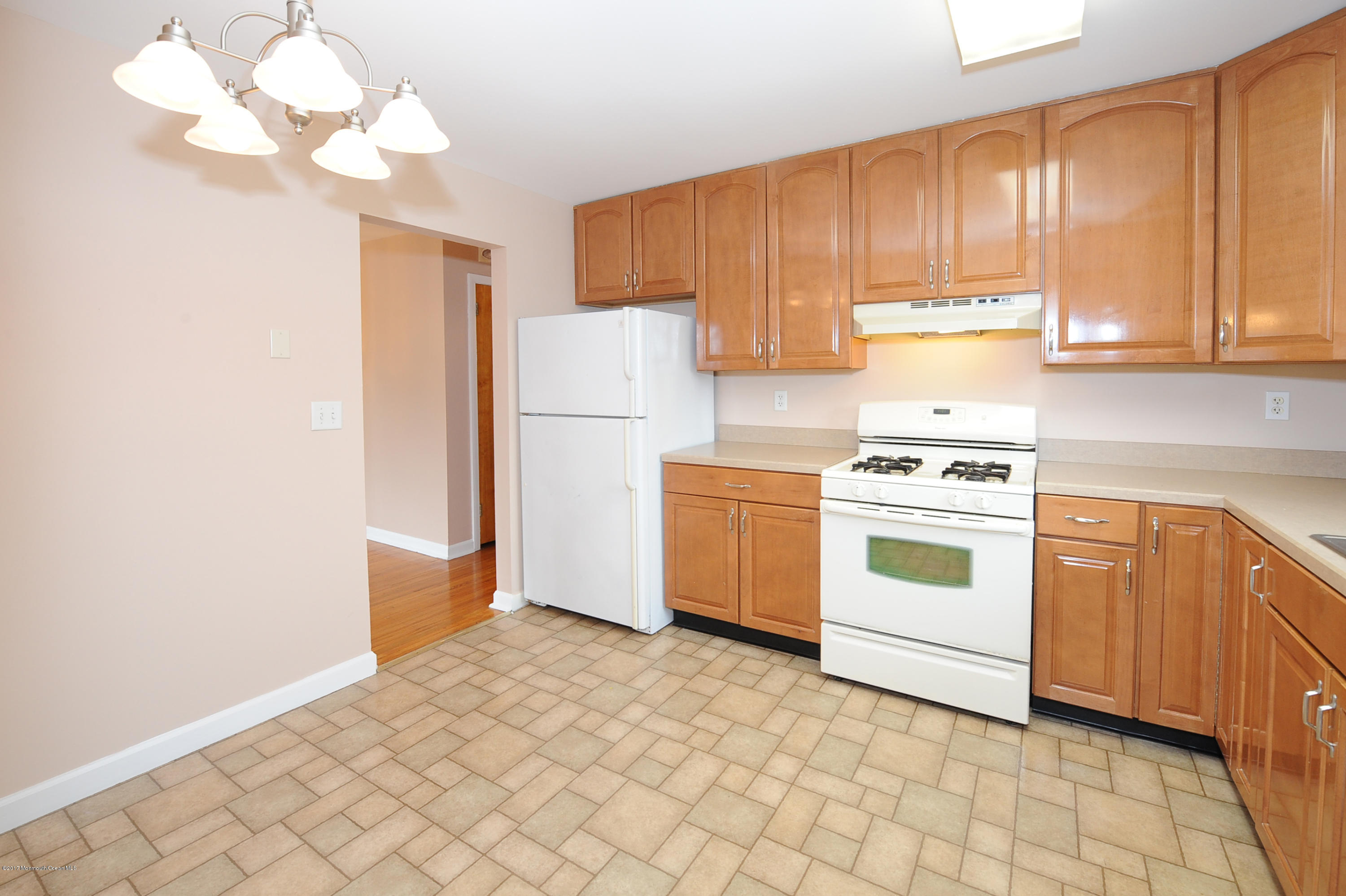263 Terrace Avenue Hasbrouck Heights, NJ 07604 - Photo 16 of 19 43532957