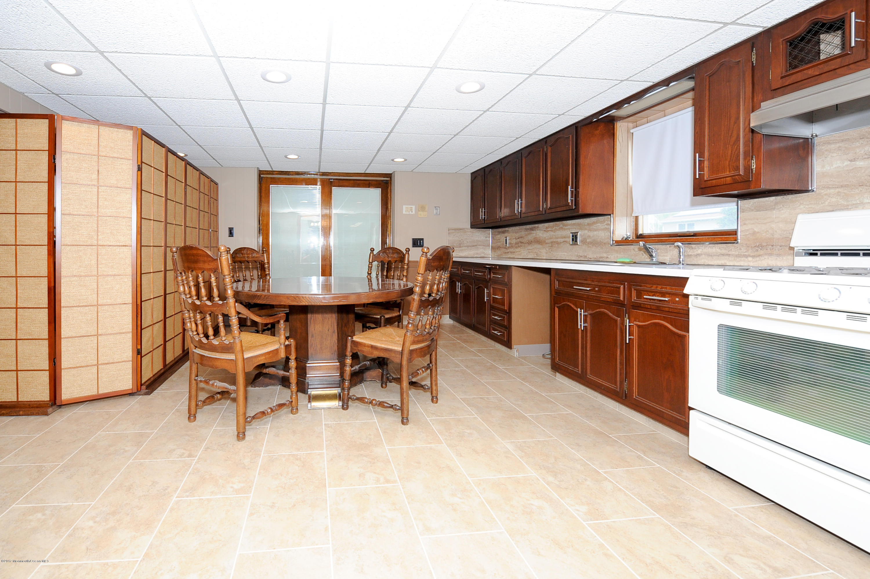 263 Terrace Avenue Hasbrouck Heights, NJ 07604 - Photo 5 of 19 43532916