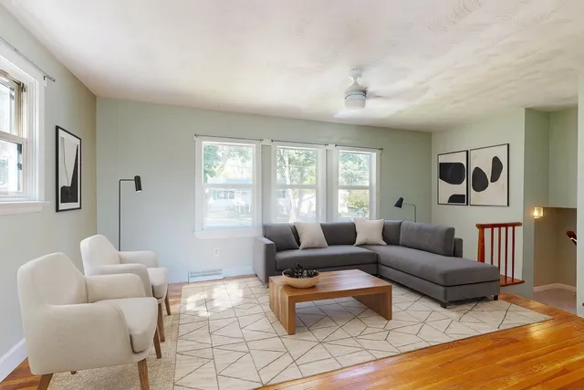 $374,500 | 8 Hillside Acrs, Vergennes, VT 05491