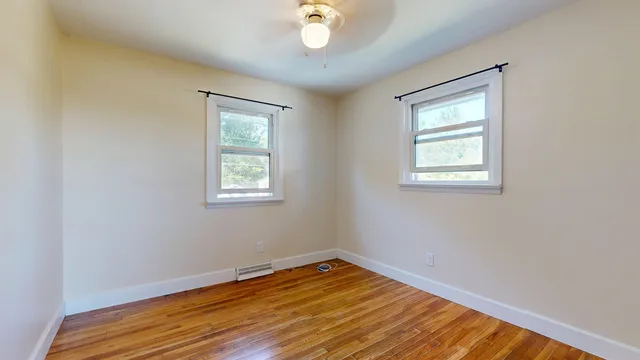 $374,500 | 8 Hillside Acrs, Vergennes, VT 05491