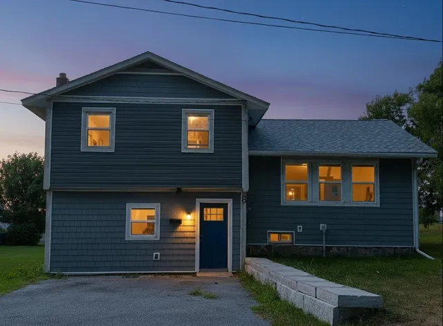 $374,500 | 8 Hillside Acrs, Vergennes, VT 05491