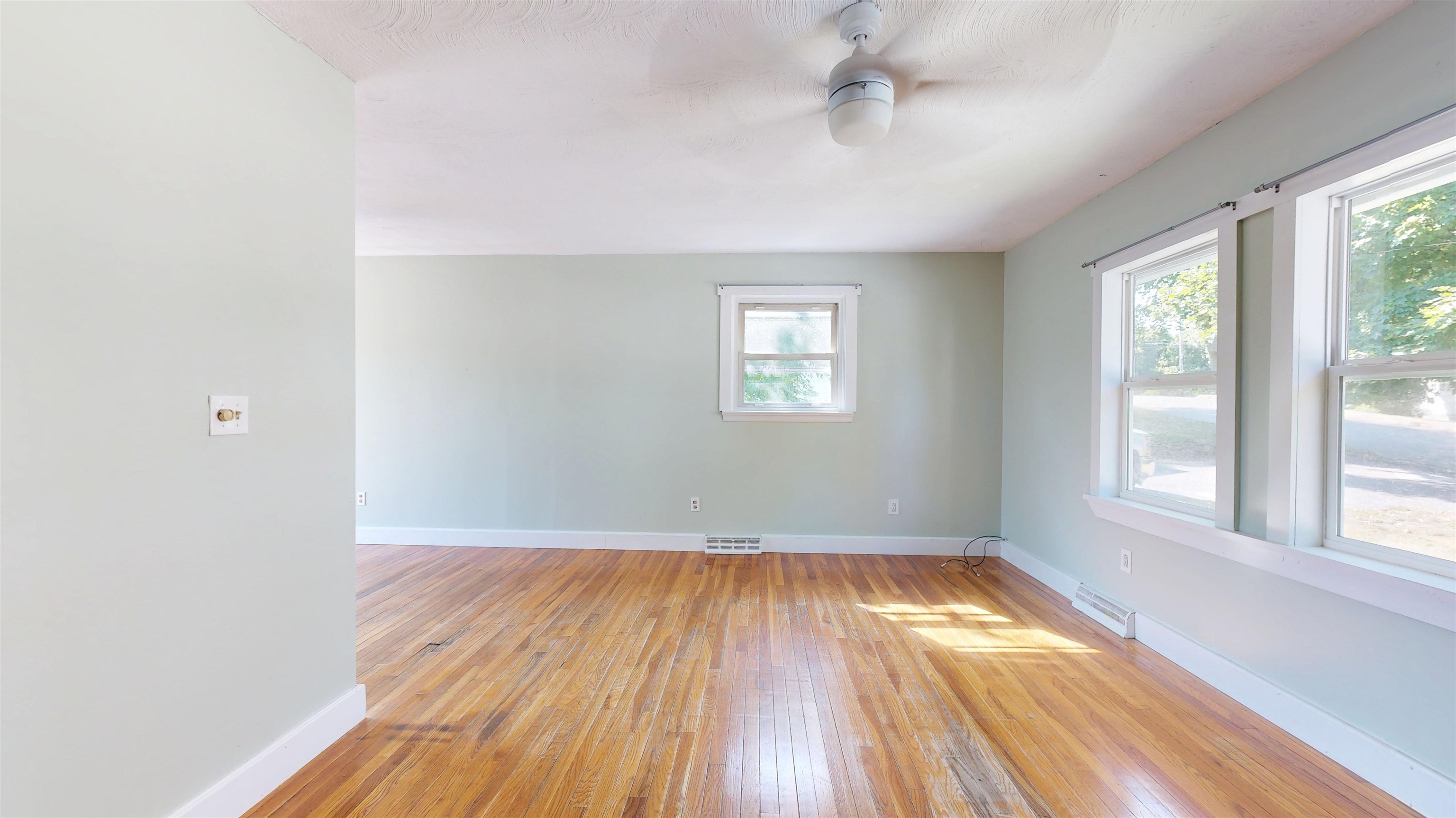 8 Hillside Acrs Vergennes, VT 05491 - Photo 4 of 15