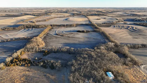 $398,647 | 0 Northwest 86th Street, Rossville, KS 66533