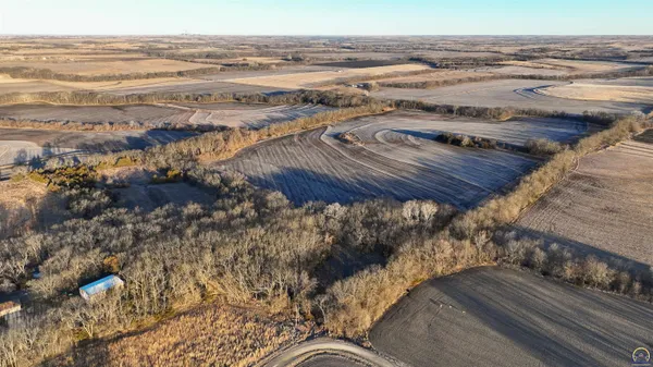 $398,647 | 0 Northwest 86th Street, Rossville, KS 66533